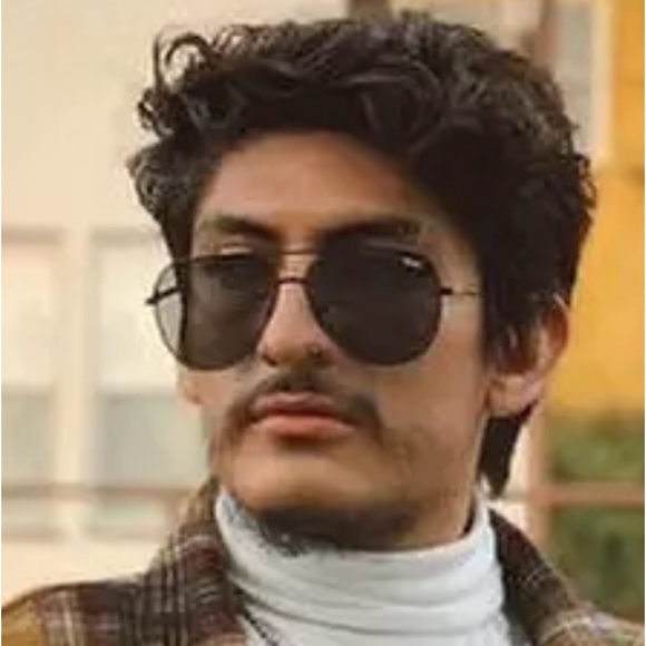 Quay x Desi High Key Aviator Sunglasses Black Metal Frame Mirror Smoke Lens - Picture 3 of 16